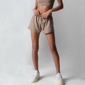 Talentless WOMENS LIGHTWEIGHT JERSEY
SHORTS - Cumin / S